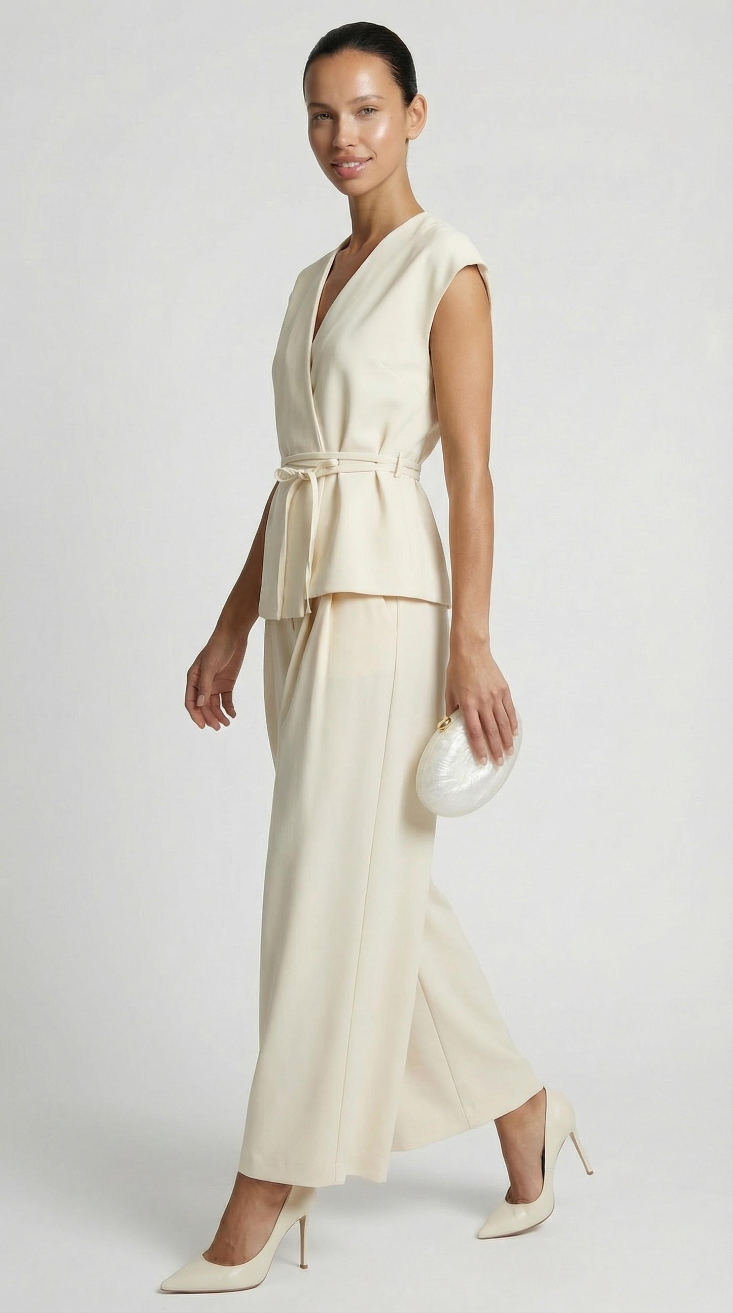 Wide-Leg Tailored Trousers in Ivory