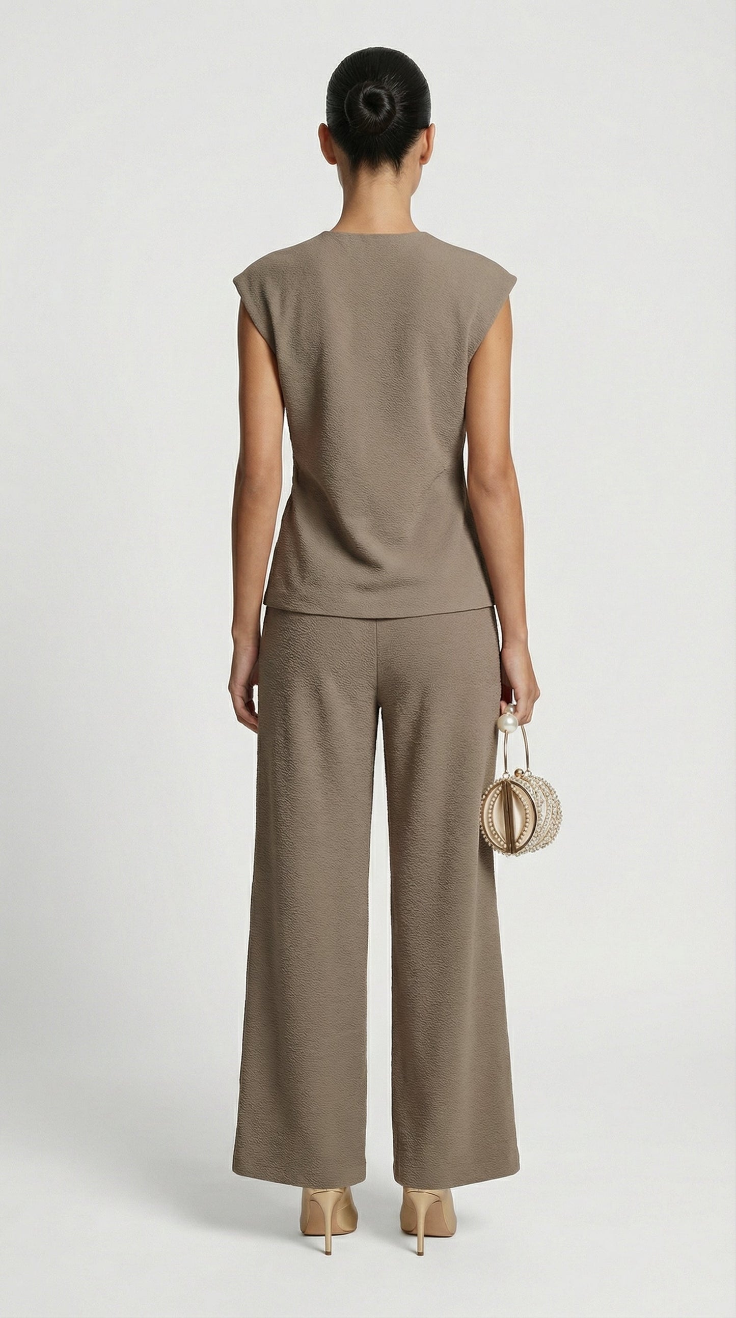 High-Waisted Fluid Wide-Leg Trousers in Light Brown