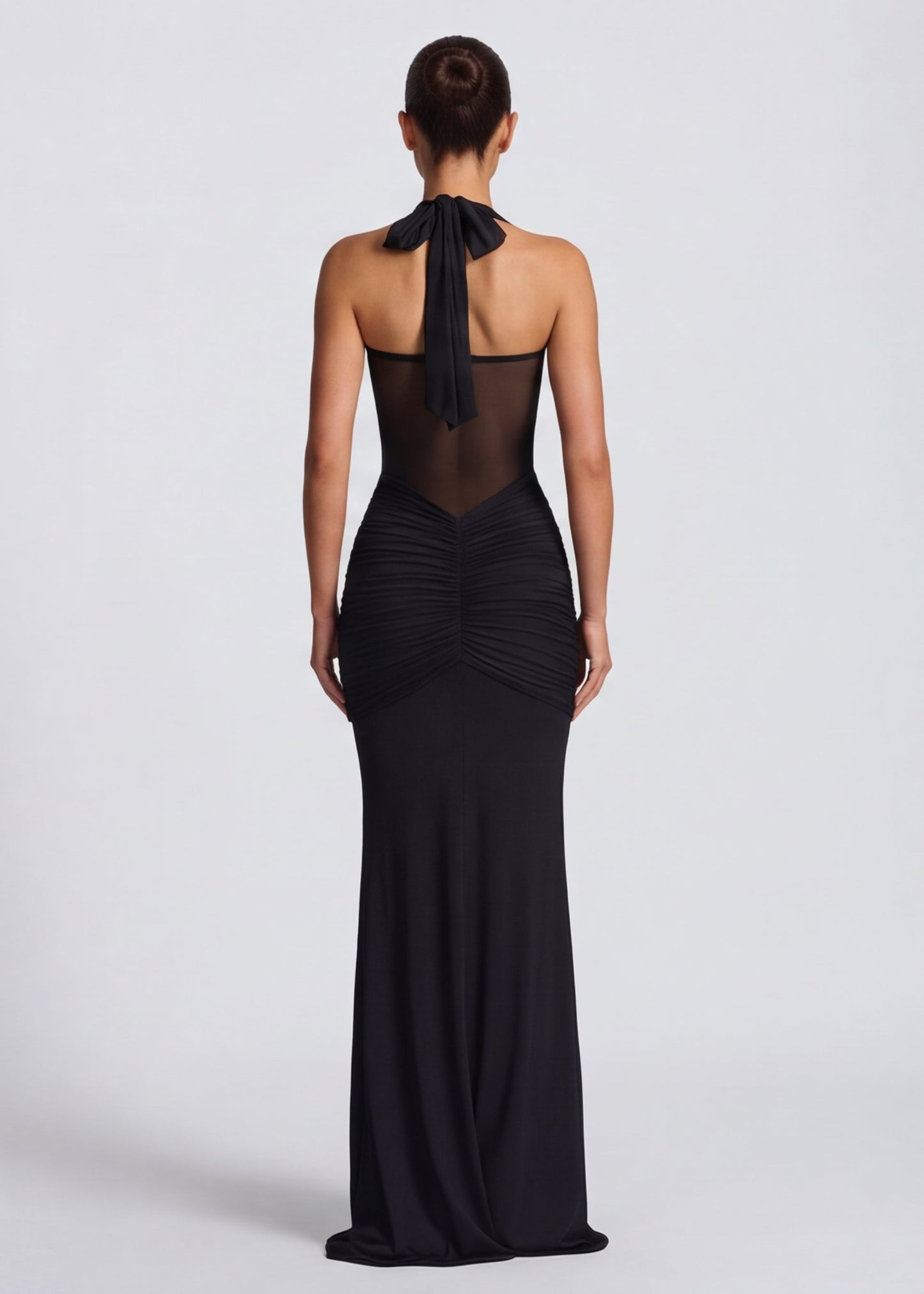 Chic Hourglass Gown with Elegant Silhouette
